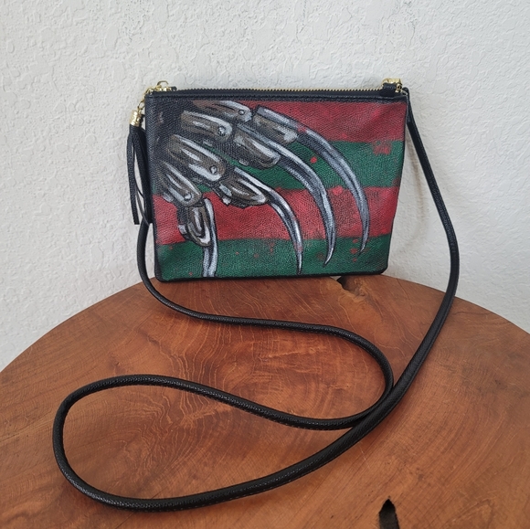 Hand Painted Freddy Krueger Crossbody Bag Nightmare On Elm Street Halloween - Picture 5 of 5